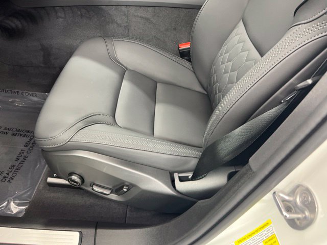 New 2026 Volvo XC60 B5 Plus w/ Protection Package Premier AWD/4WD image 14