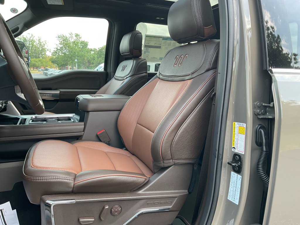 New 2026 Ford F350 King Ranch w/ Chrome Package AWD/4WD image 15