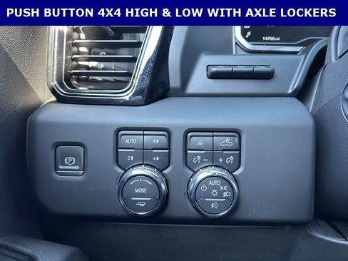 Used 2022 GMC Sierra 1500 AT4X image 19