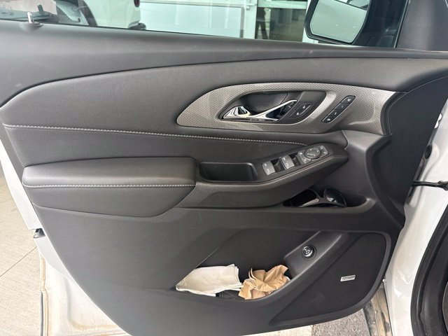 Used 2023 Chevrolet Traverse Premier w/ Redline Edition FWD image 20