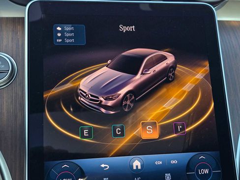 Used 2025 Mercedes-Benz C 300 4MATIC Sedan image 31