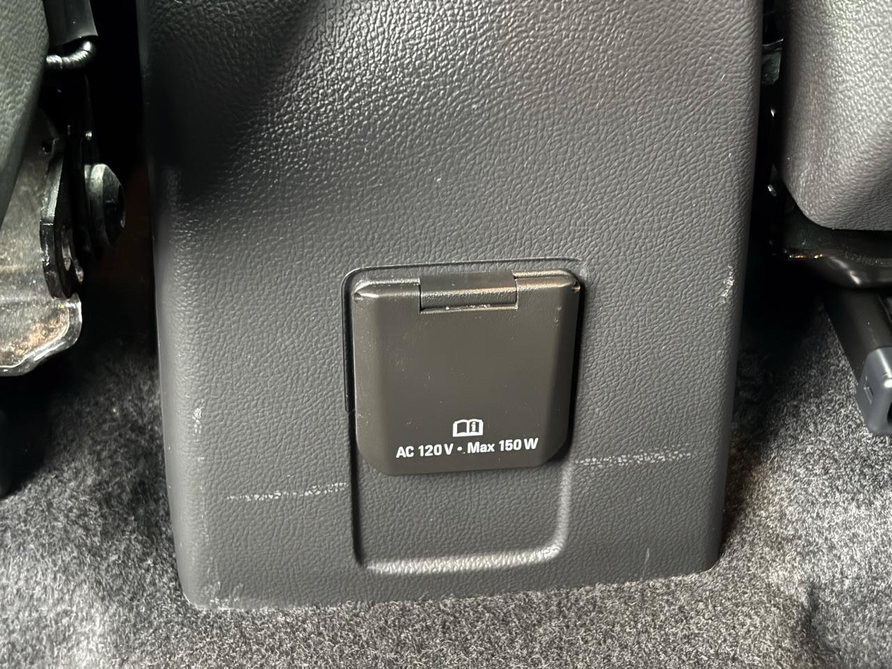 Used 2019 Chevrolet Trax LT w/ LT Convenience Package FWD image 35
