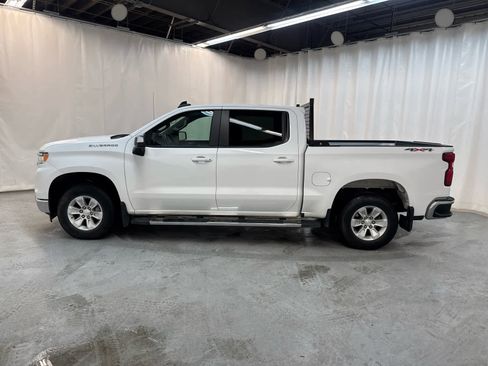 Certified 2024 Chevrolet Silverado 1500 LT image 2