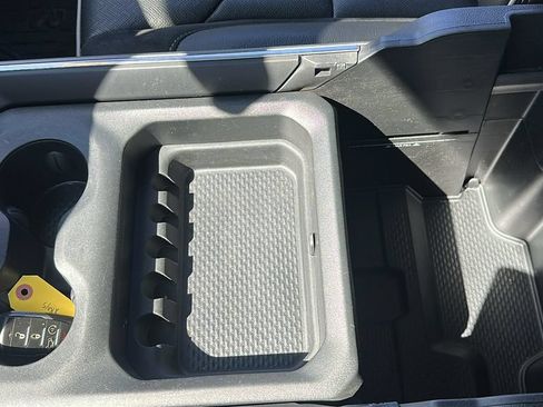Used 2020 RAM 1500 Laramie w/ Sport Appearance Package AWD/4WD image 26