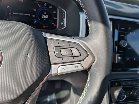 Certified 2023 Volkswagen Atlas Cross Sport SE FWD image 29