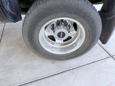 Used 2015 GMC Sierra 3500 Denali w/ Duramax Plus Package image 38