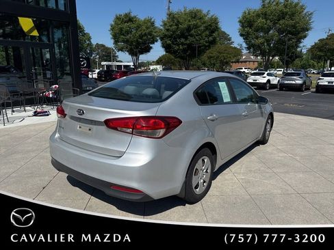 Used 2017 Kia Forte LX w/ LX Popular Package FWD image 6