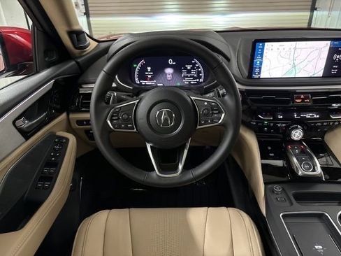 Used 2025 Acura MDX w/ Technology Package image 17