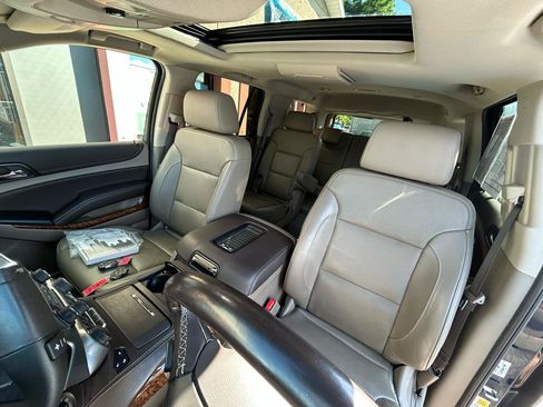 Used 2019 Chevrolet Tahoe Premier AWD/4WD image 11