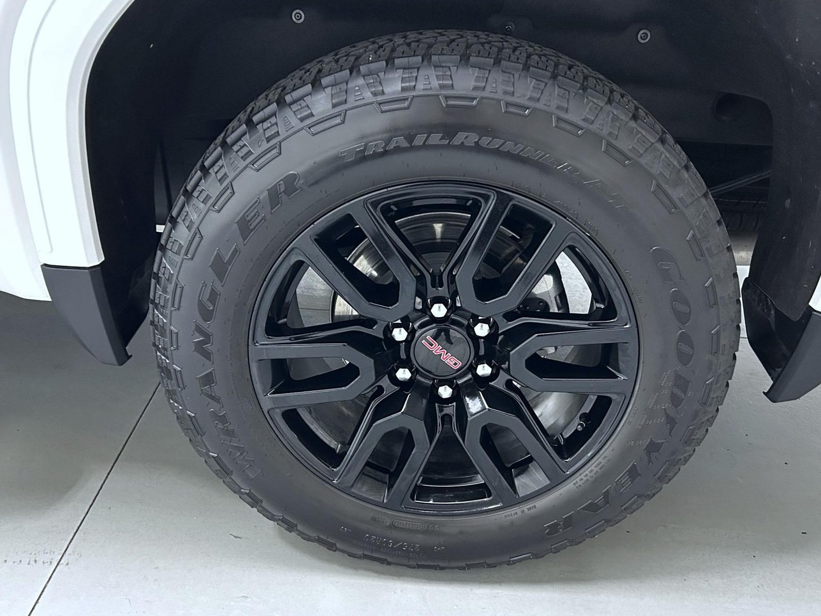 Used 2024 GMC Sierra 1500 Elevation AWD/4WD image 22