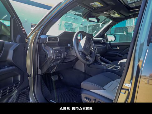 Used 2024 Toyota Tacoma TRD Off-Road image 11