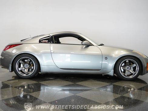 Used 2005 Nissan 350Z Coupe w/ (N93) Cargo Convenience Pkg image 17