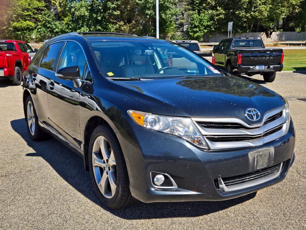 Used 2013 Toyota Venza XLE AWD/4WD image 8