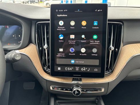 New 2026 Volvo XC60 B5 Plus w/ Protection Package Premier image 11