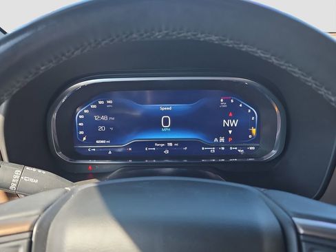 Used 2023 Chevrolet Suburban High Country image 10