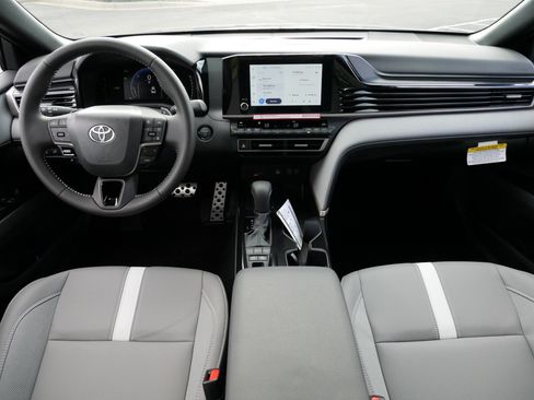 Certified 2026 Toyota Camry SE w/ Convenience Package FWD image 10