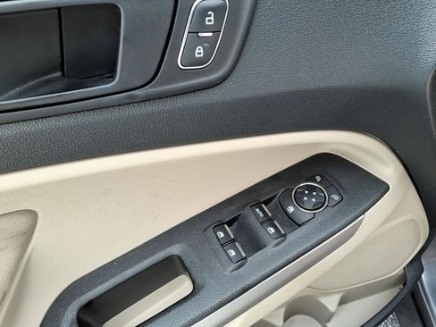 Used 2022 Ford EcoSport S AWD/4WD image 24