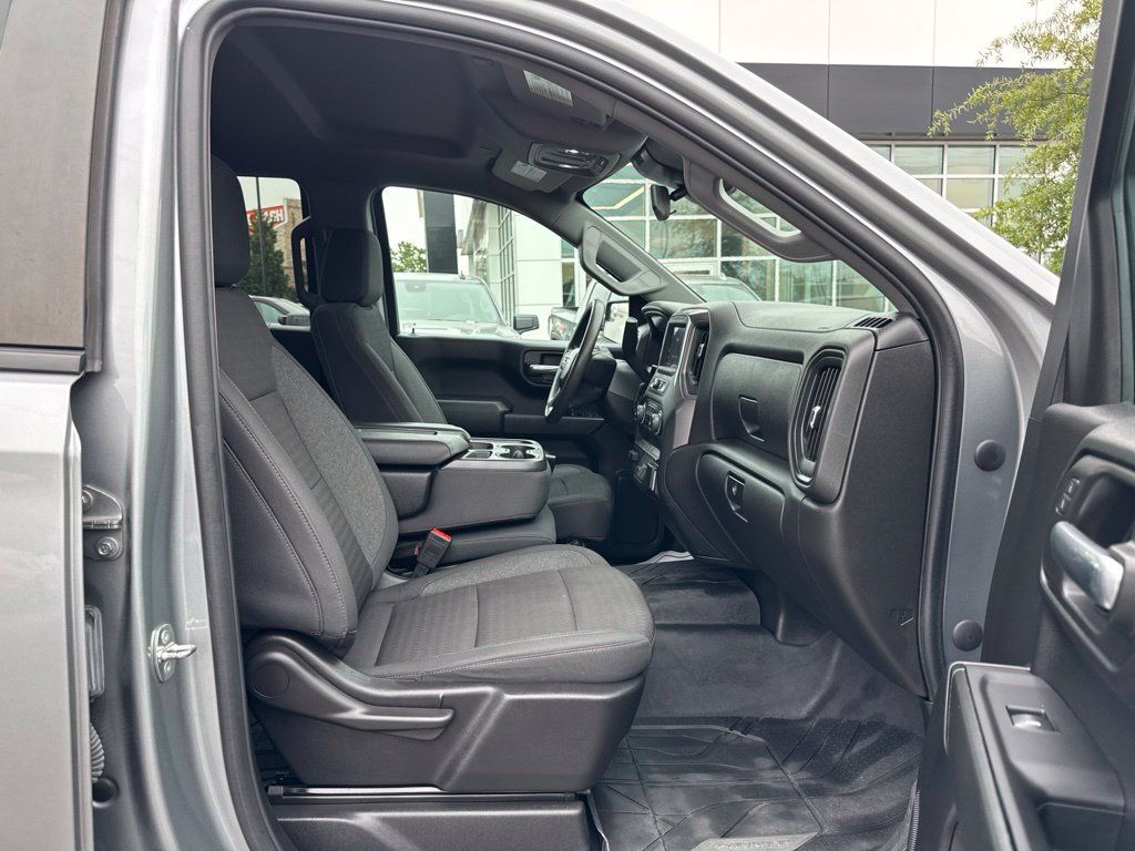 Used 2024 Chevrolet Silverado 1500 Custom w/ LPO, Dark Essentials Package AWD/4WD image 15