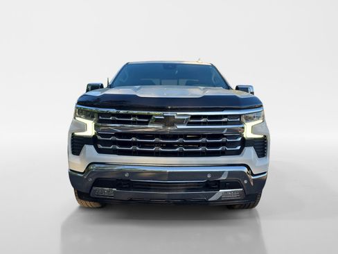 Used 2025 Chevrolet Silverado 1500 LTZ w/ LTZ Premium Package AWD/4WD image 8