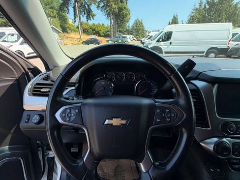 Used 2018 Chevrolet Tahoe LT AWD/4WD image 12