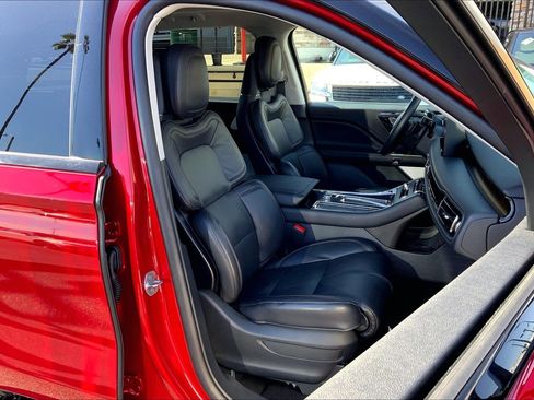 Used 2025 Lincoln Aviator Reserve w/ Equipment Group 201A image 7
