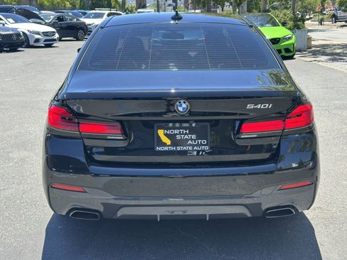 Used 2022 BMW 540i w/ M Sport Package RWD image 9
