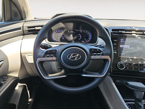 Used 2022 Hyundai Tucson SEL w/ Cargo Package AWD/4WD image 12