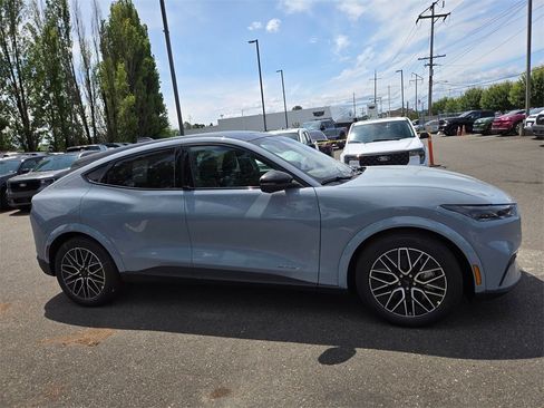 New 2025 Ford Mustang Mach-E Premium image 4