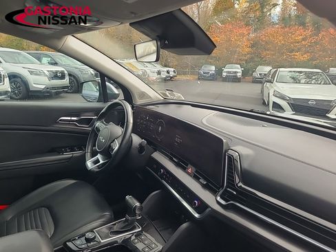 Used 2023 Kia Sportage SX image 26