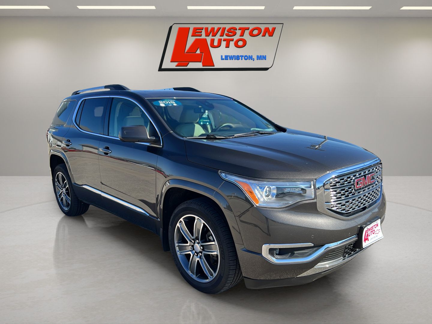 Certified 2019 GMC Acadia Denali w/ Technology Package AWD/4WD image 14