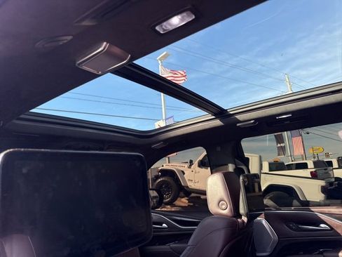 Used 2024 Cadillac Escalade Sport Platinum image 50