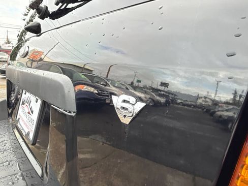 Used 2006 Ford Escape XLT image 9