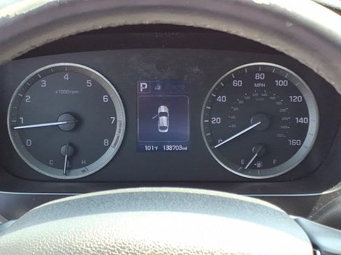 Used 2016 Hyundai Sonata Sport w/ Option Group 02 FWD image 17