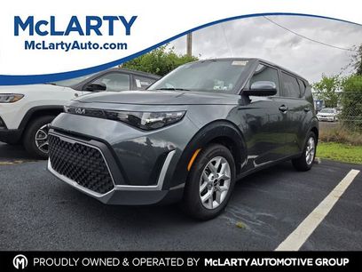 Used 2025 Kia Soul LX w/ LX Technology Package