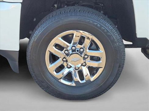 Used 2017 Chevrolet Silverado 3500 High Country w/ Duramax Plus Package image 24
