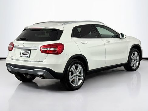 Used 2018 Mercedes-Benz GLA 250 4MATIC image 11