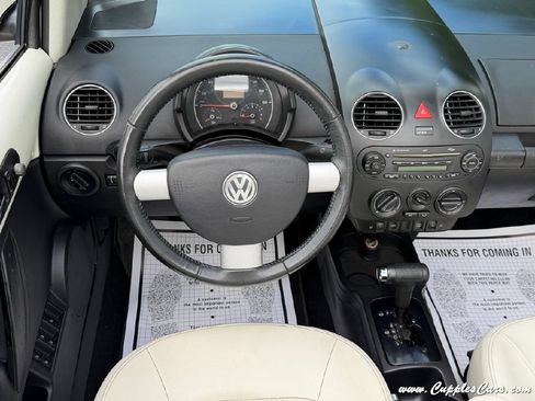 Used 2007 Volkswagen Beetle Triple White Edition FWD image 15