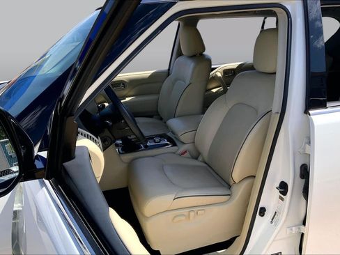 Used 2022 INFINITI QX80 Luxe w/ Cargo Package AWD/4WD image 8
