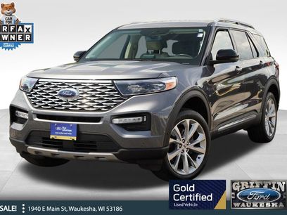 Certified 2022 Ford Explorer Platinum w/ Premium Technology Package