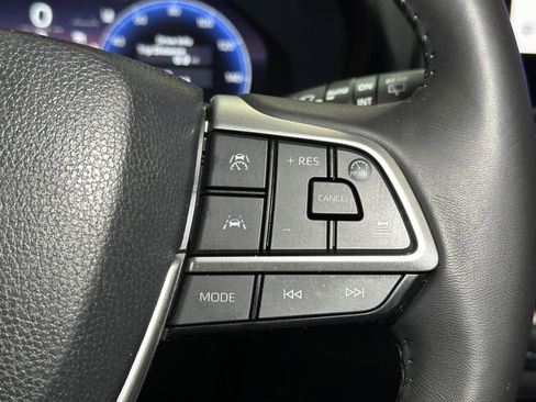 Used 2025 Toyota Grand Highlander AWD image 26