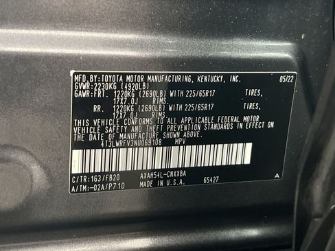 Used 2022 Toyota RAV4 LE AWD/4WD image 31