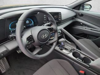 New 2026 Hyundai Elantra SEL Sport Premium video 3