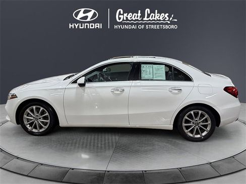 Used 2022 Mercedes-Benz A 220 4MATIC image 2