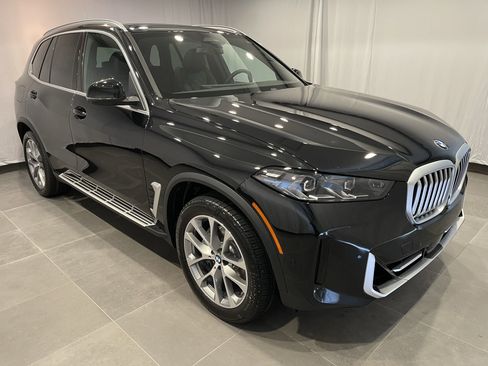 New 2026 BMW X5 xDrive40i w/ Climate Comfort Package AWD/4WD image 3