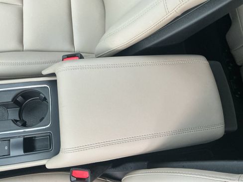 Used 2026 Lincoln Corsair Premiere FWD image 11