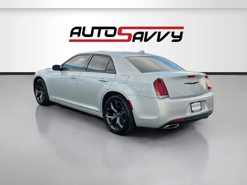 Used 2023 Chrysler 300 S RWD image 5