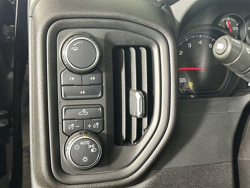 Used 2024 Chevrolet Silverado 2500 W/T w/ WT Convenience Package AWD/4WD image 23