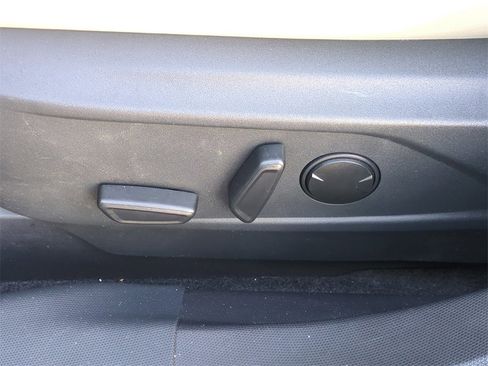 Used 2022 Ford Mustang Mach-E Premium image 21