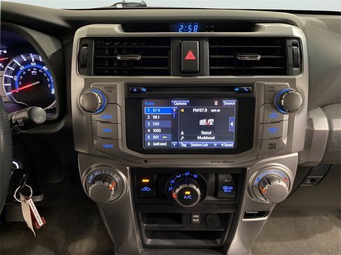 Used 2016 Toyota 4Runner SR5 image 14