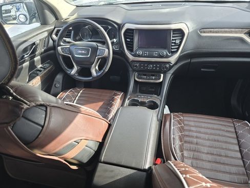 Used 2022 GMC Acadia Denali w/ Denali Technology Package image 24